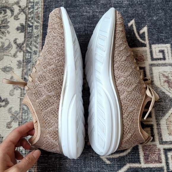 APL Techloom Phantom Sneakers Rose Gold White Womens Melange Lululemon - Picture 9 of 10